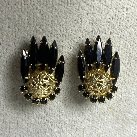 Vintage Juliana DeLizza and Elster Jet Black Gold Filigree Ball Navette Clip On - Picture 3 of 5